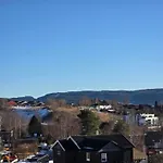 Trivelig Studioleilighet Pa Byasen Med Treningsrom, Uteareal Og Parkering