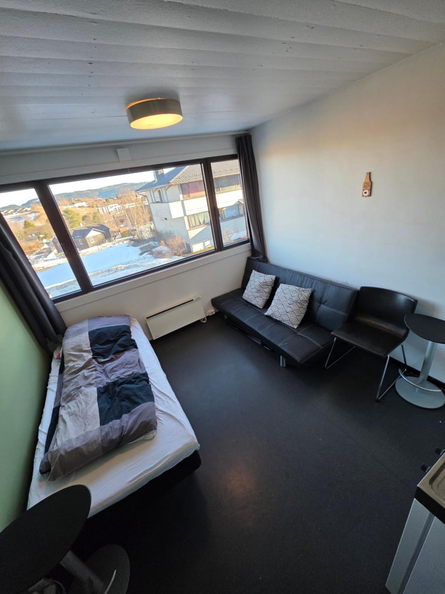Apartment Trivelig Studioleilighet Pa Byasen Med Treningsrom, Uteareal Og Parkering